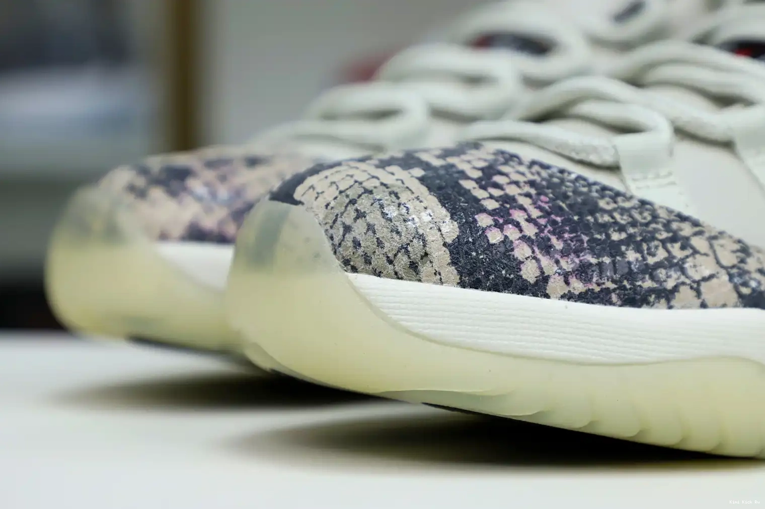 JORDAN LIGHT AIR BONE SNAKESKIN Kimikick LOW 11 0412